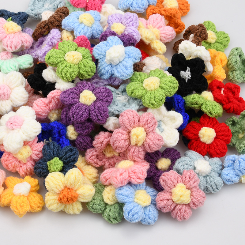 زهور كروشيه يدوية الصنع بخمس ب - مراجعة Craft Embellishment وسعره
