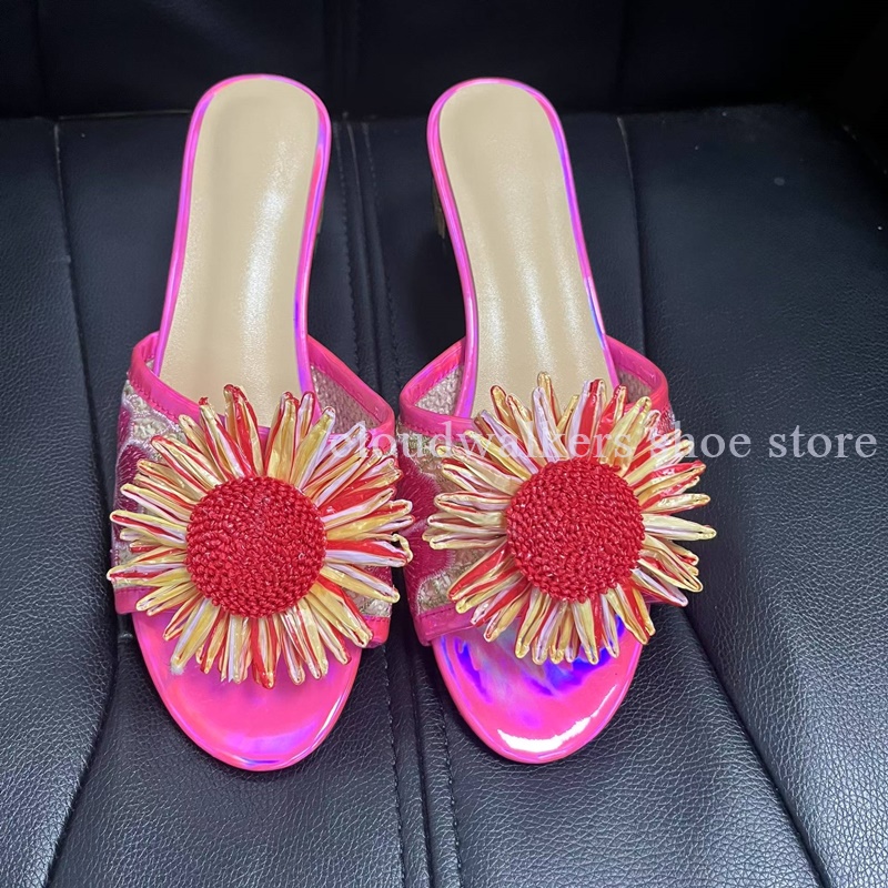 شبشب صيفي بتصميم مرح ومقدمة مف - مراجعة Embroidery Embellishments وسعره