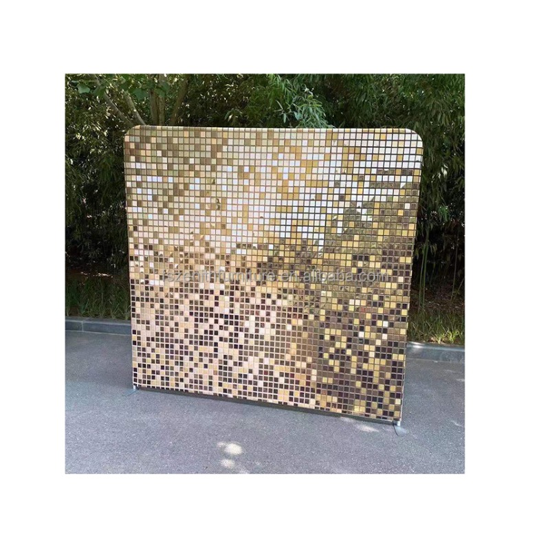 غطاء خلفي على شكل قوس من القما - مراجعة Sequin Fabric Panel وسعره